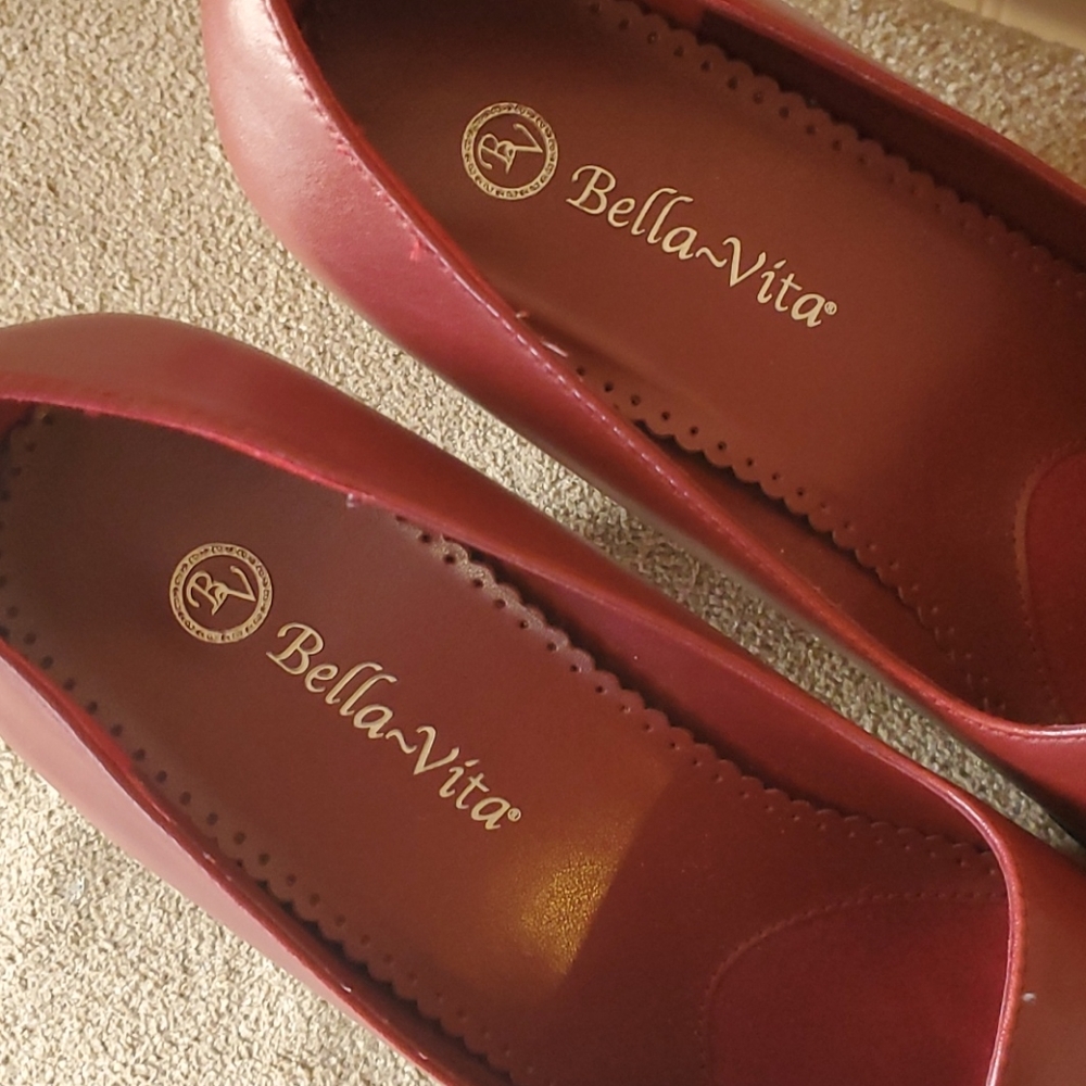 EUC Bella Vita heels red/burnt red size 10W - Picture 6 of 9